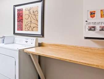 Comfort & Colinas Dfw Hotel 3*