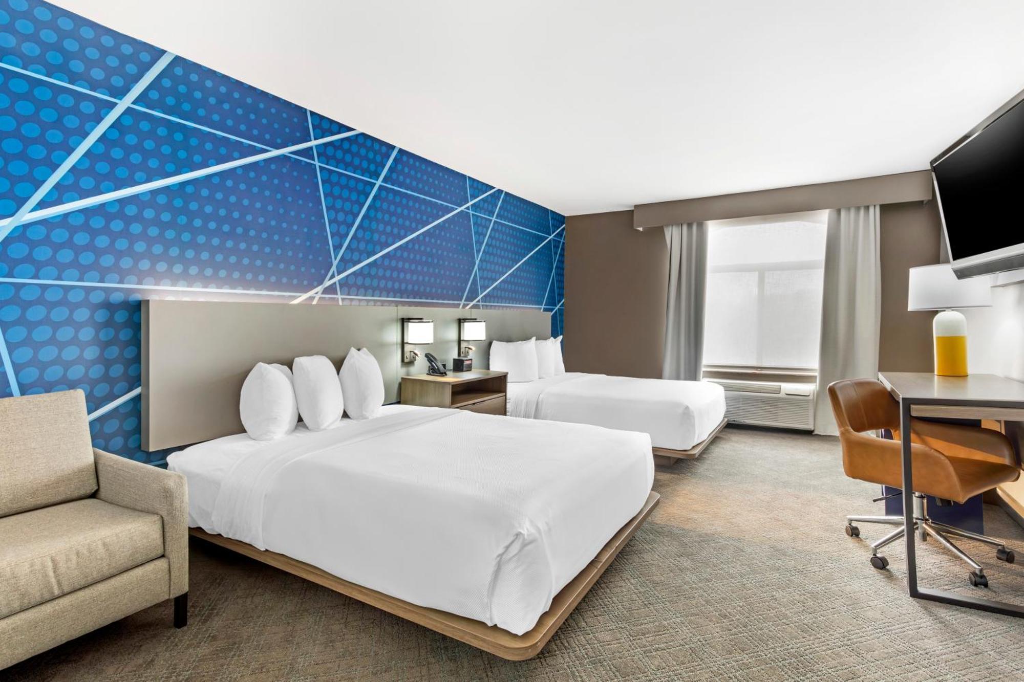 Comfort & Colinas Dfw 3*