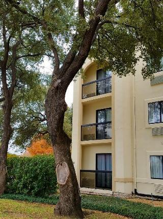 Hotel Comfort & Colinas Dfw Irving